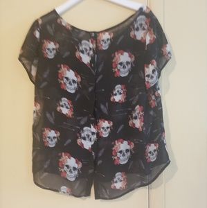 Torrid 0 skull top